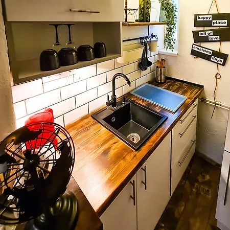 Rustic Flat With Perfect Location Budapešť