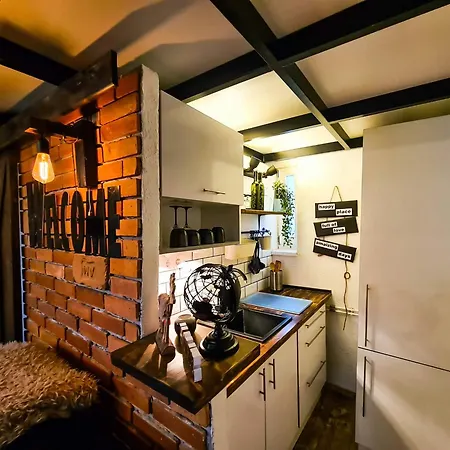 Rustic Flat With Perfect Location Apartmán