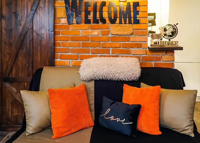 Rustic Flat With Perfect Location *